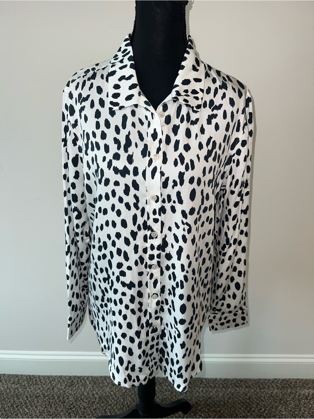 NWT Chico's Sandwash Satin Dot Print Shirt LS Woven Pattern Black/Ecru Modal